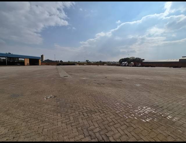 5,000M² INDUSTRIAL YARD TO LET IN WADEVILLE